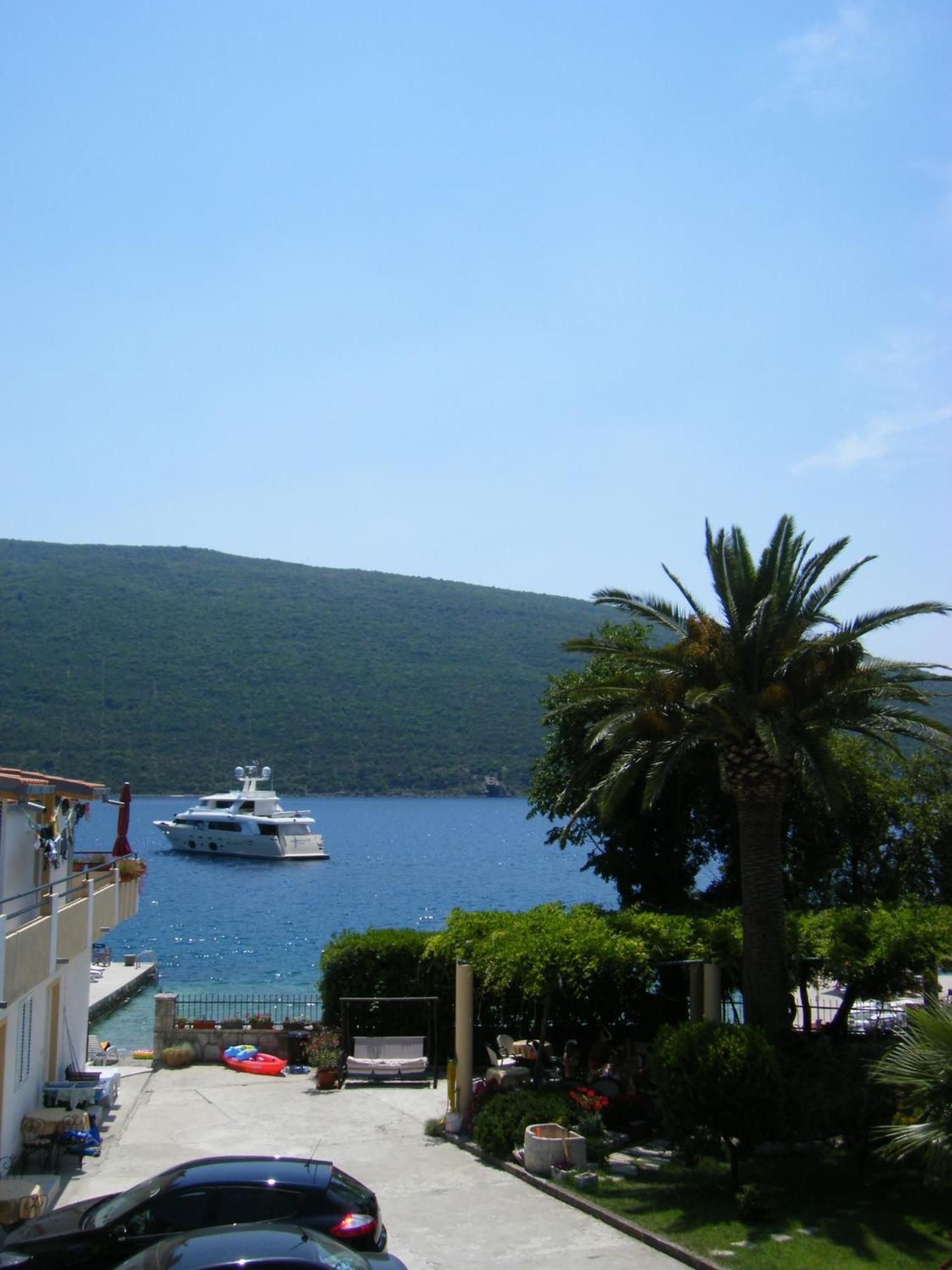 Apartments Batricevic Herceg Novi Ngoại thất bức ảnh