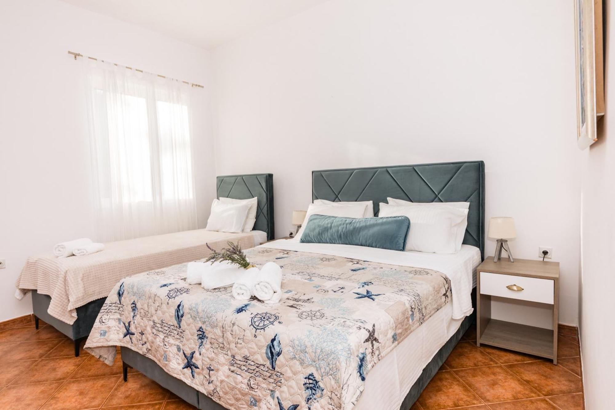 Apartments Batricevic Herceg Novi Ngoại thất bức ảnh