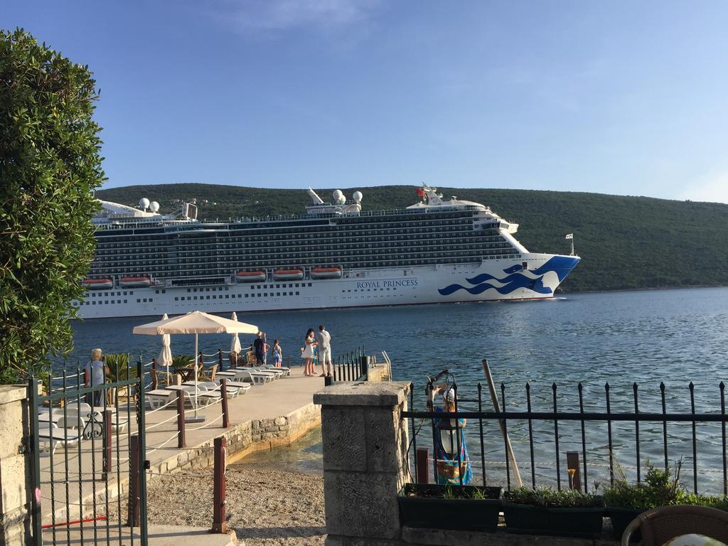Apartments Batricevic Herceg Novi Ngoại thất bức ảnh