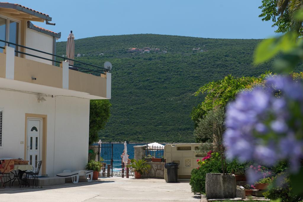 Apartments Batricevic Herceg Novi Ngoại thất bức ảnh