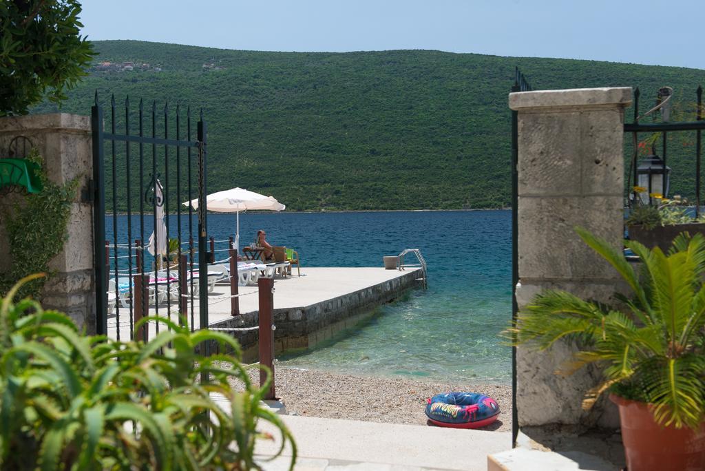 Apartments Batricevic Herceg Novi Ngoại thất bức ảnh